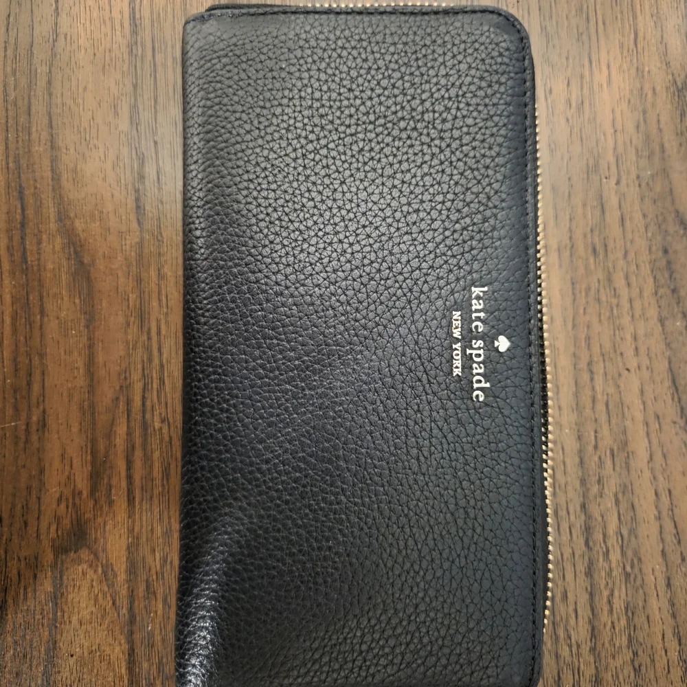 Kate Spade Black Leather Wallet - Picture 1 of 3